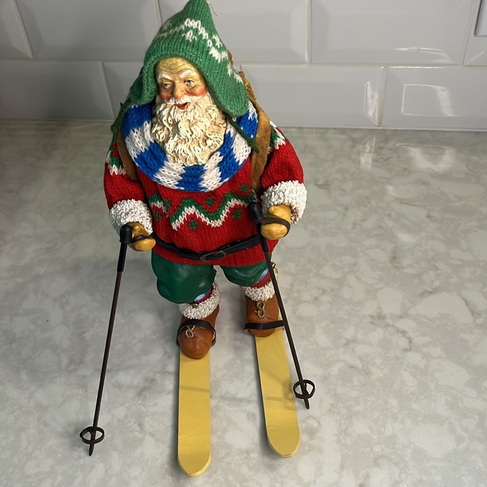 Clothtique Possible Dreams skiing santa 1989